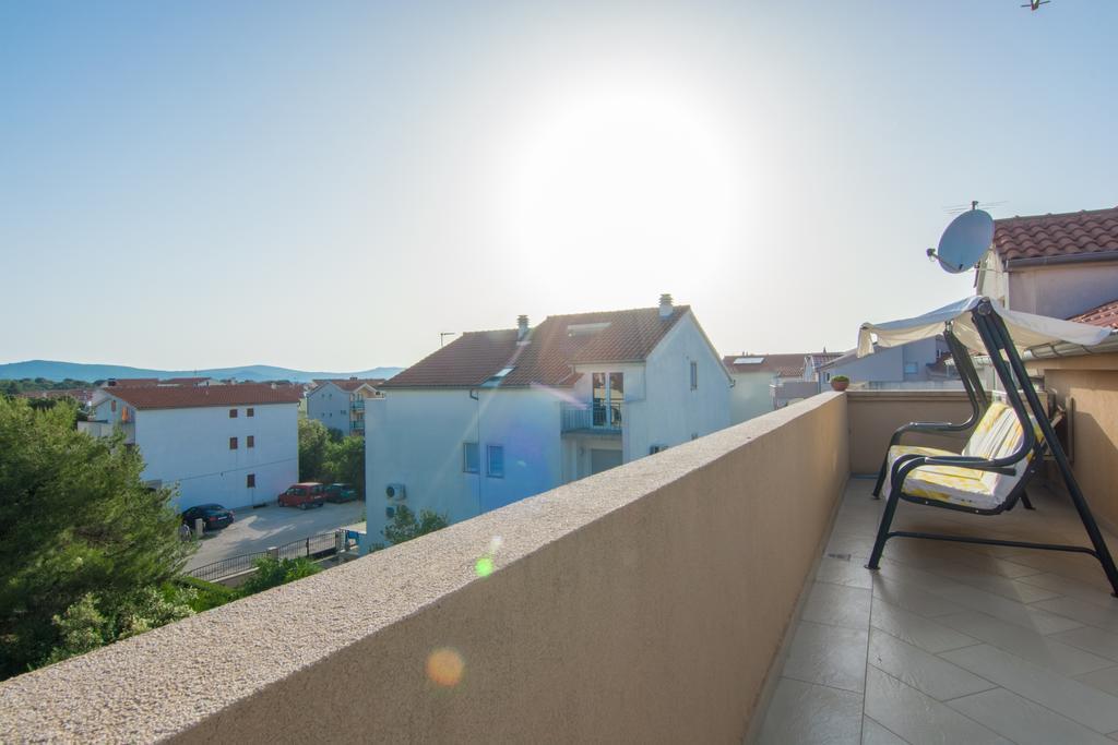 Apartments Domuzin Biograd Na Moru Exterior foto